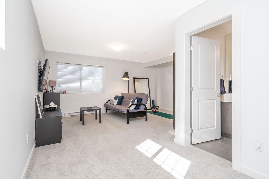 listing image 1106650655417555222