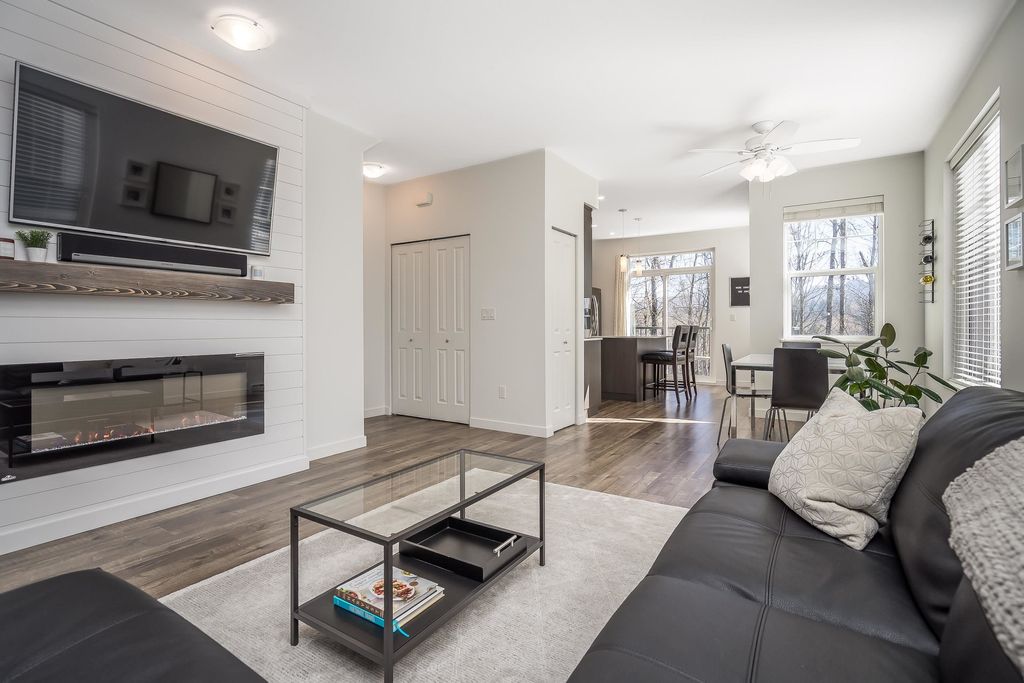 listing image 1105119990179588990