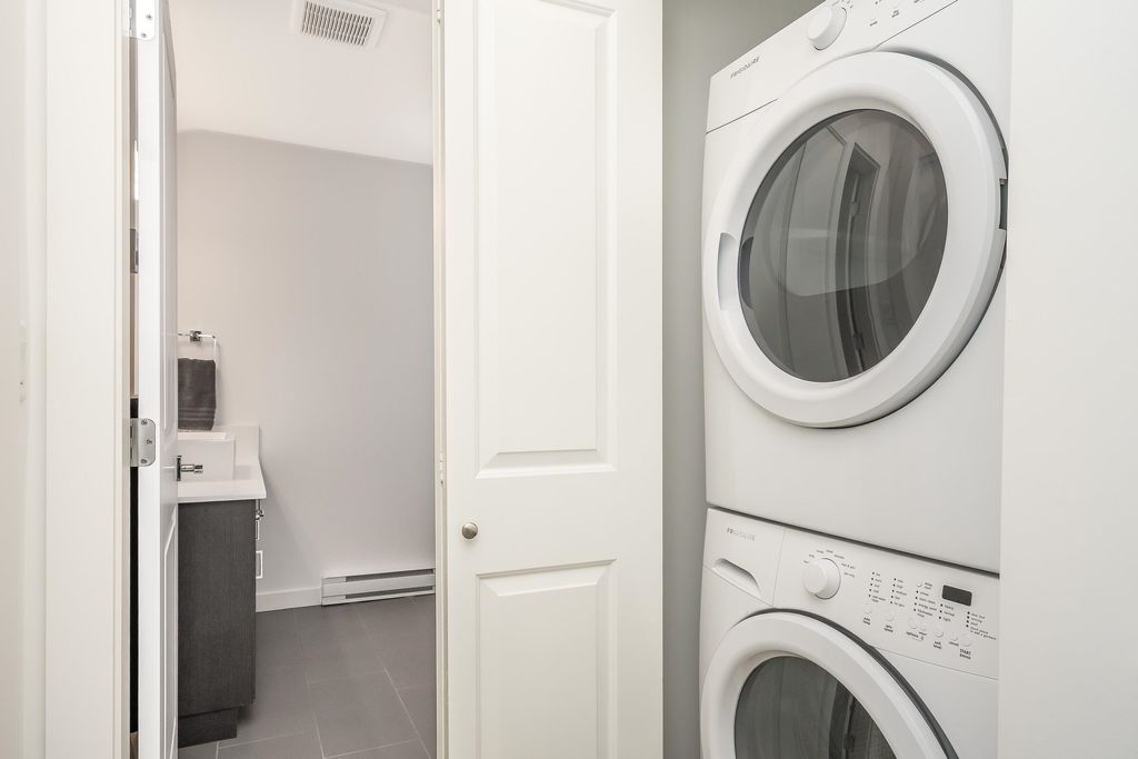 listing image 1101884285179701333