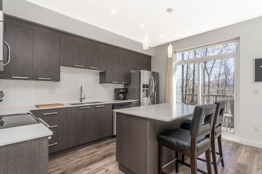 listing image 1105668022987141077