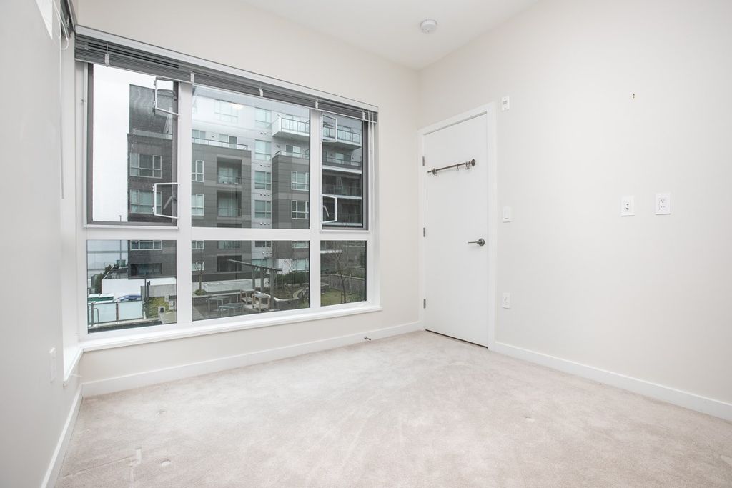 listing image 1100309776659866537