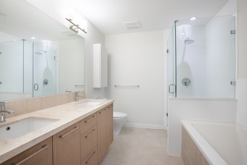 listing image 1104975404490541451