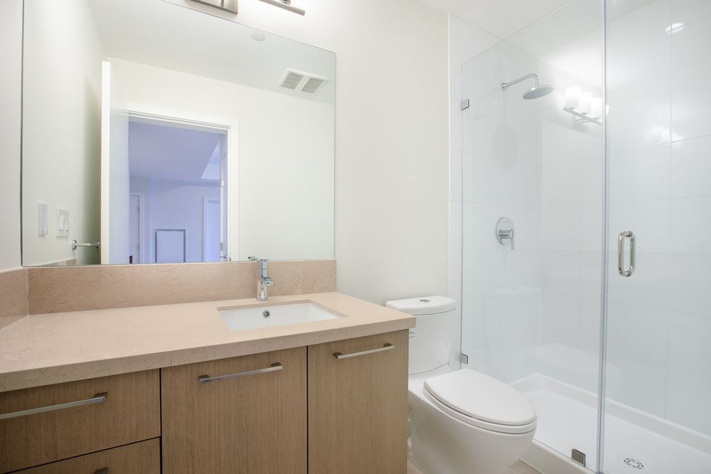 listing image 1107315033791043105