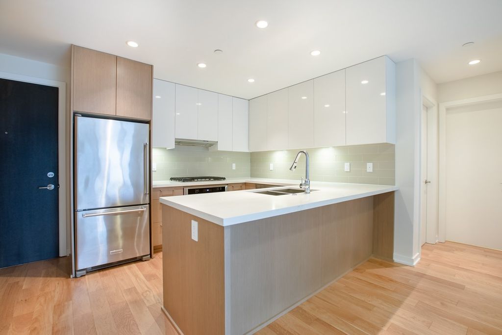 listing image 1104950931254004152