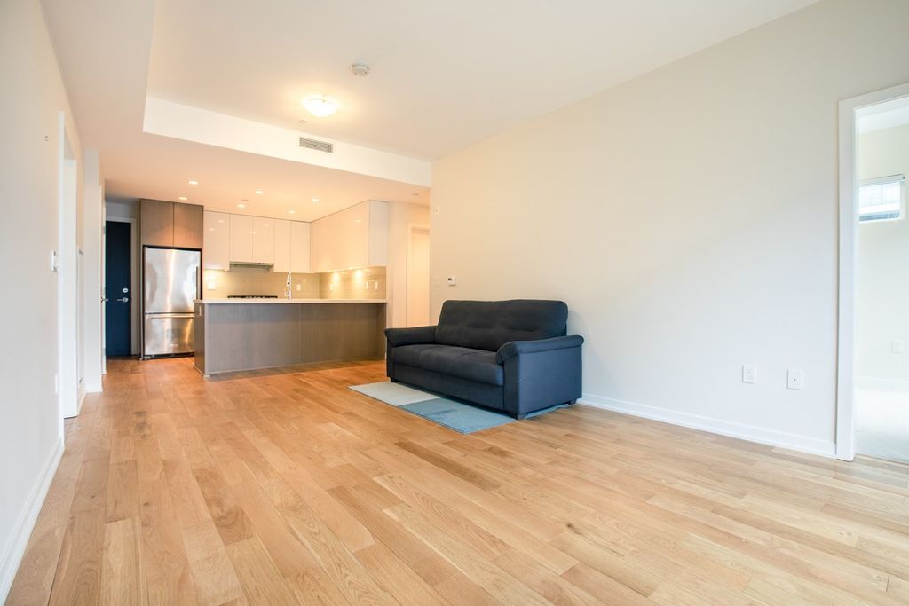 listing image 1102180299831088339