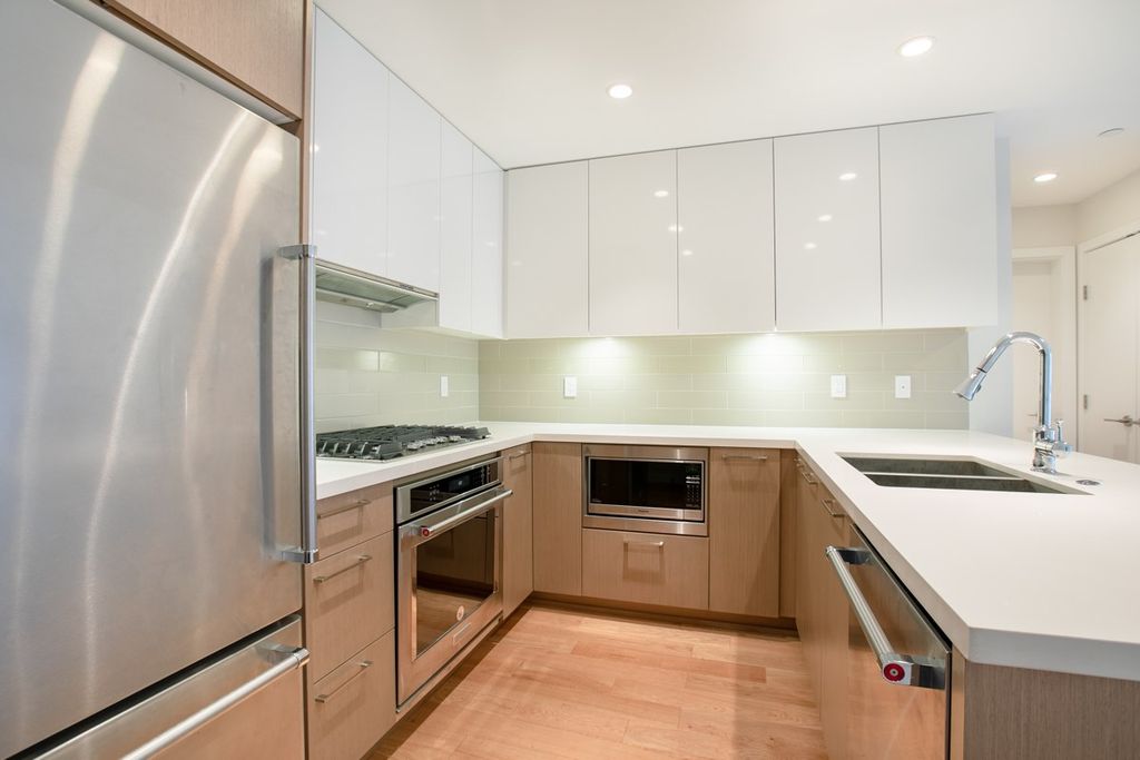 listing image 1101523749368995872