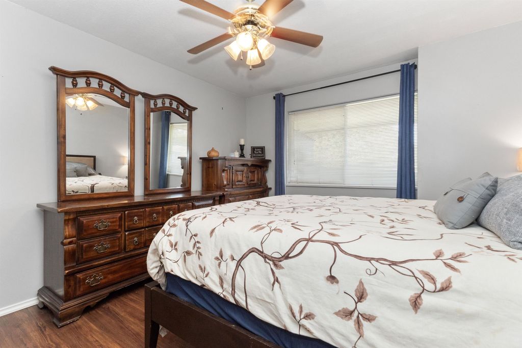 listing image 1100319139077291482