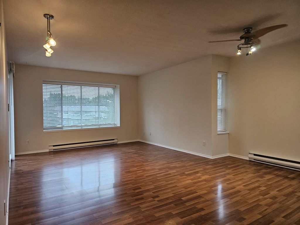 listing image 1104697821232208270