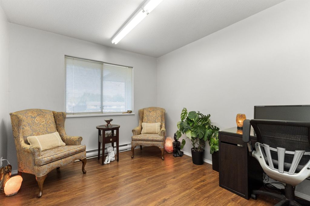 listing image 1101838863681073491