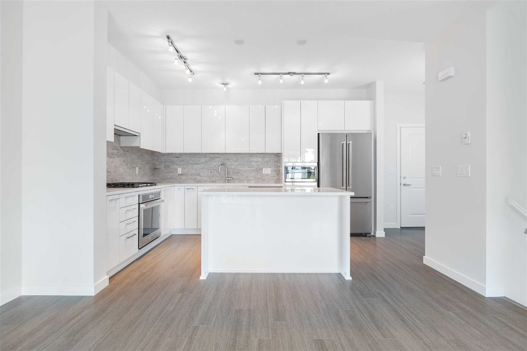 listing image 1107069856709726603