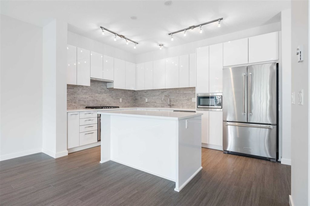 listing image 1108508445018381194