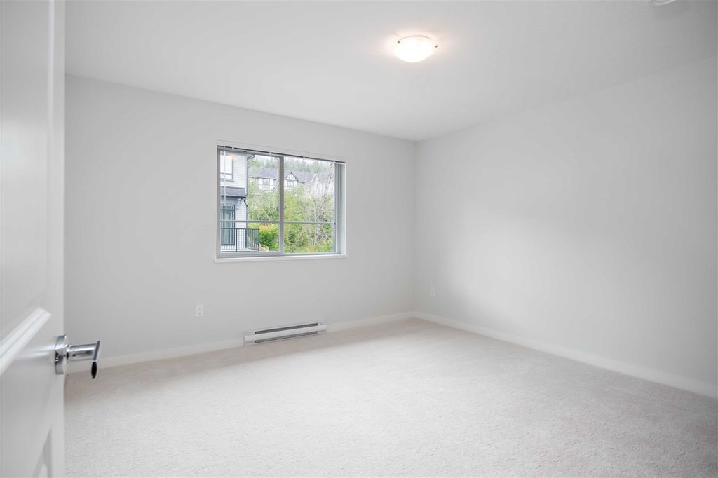listing image 1101463652200570265