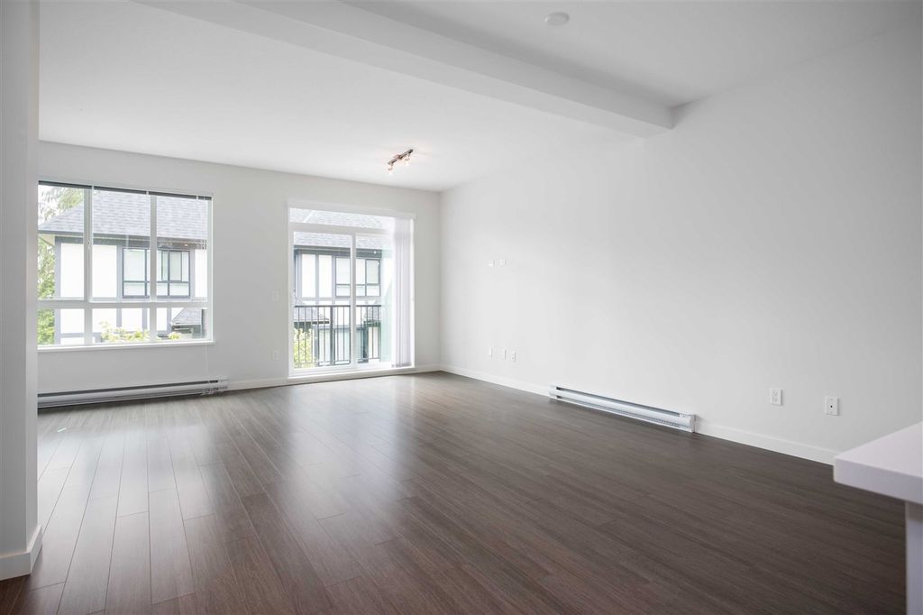 listing image 1104428573868327579