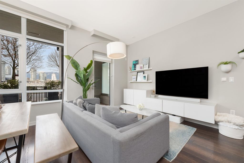 listing image 1107370403447545201