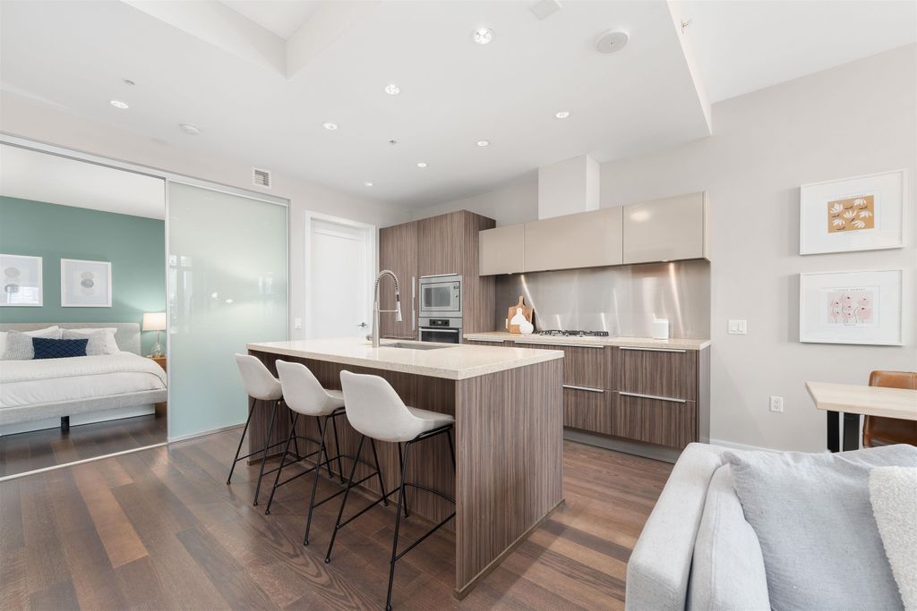 listing image 1101326481965751933