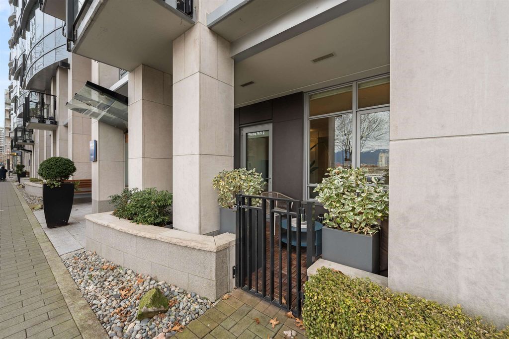 listing image 1109263006201225304
