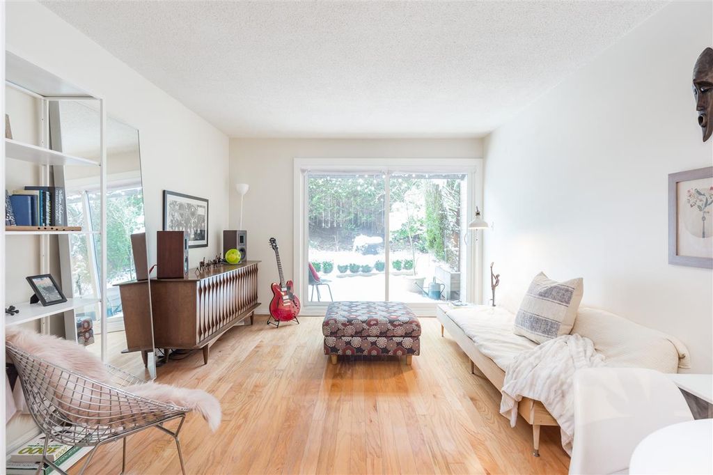 listing image 1102025011459844051