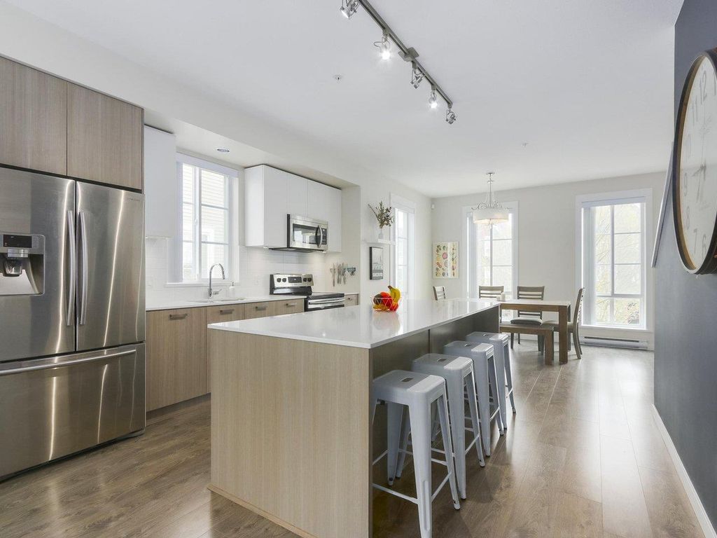 listing image 1100789156818459773