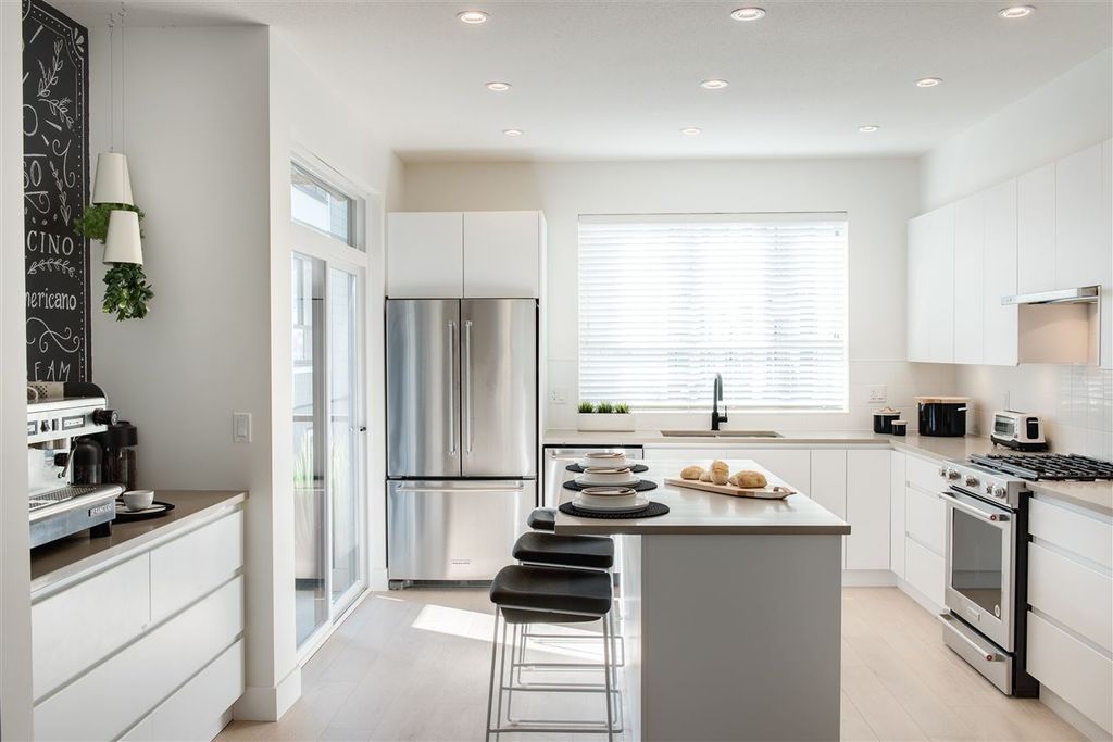 listing image 1108798307546117677