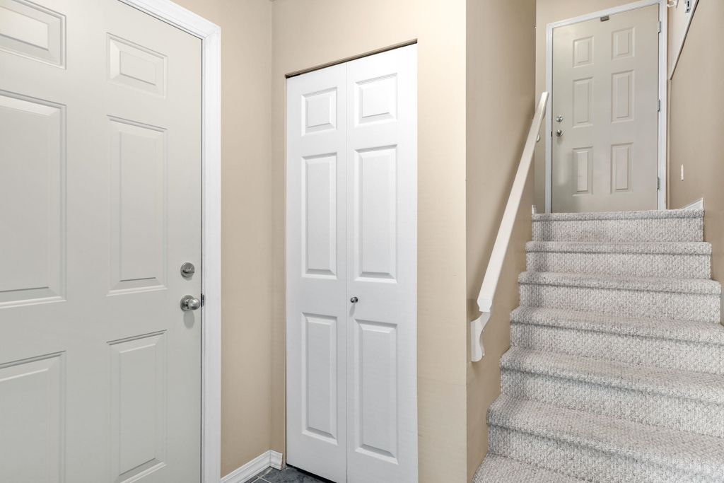 listing image 1108001485239034236