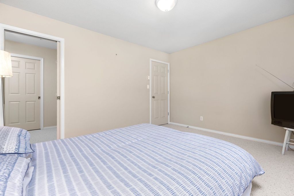 listing image 1107934731182870183