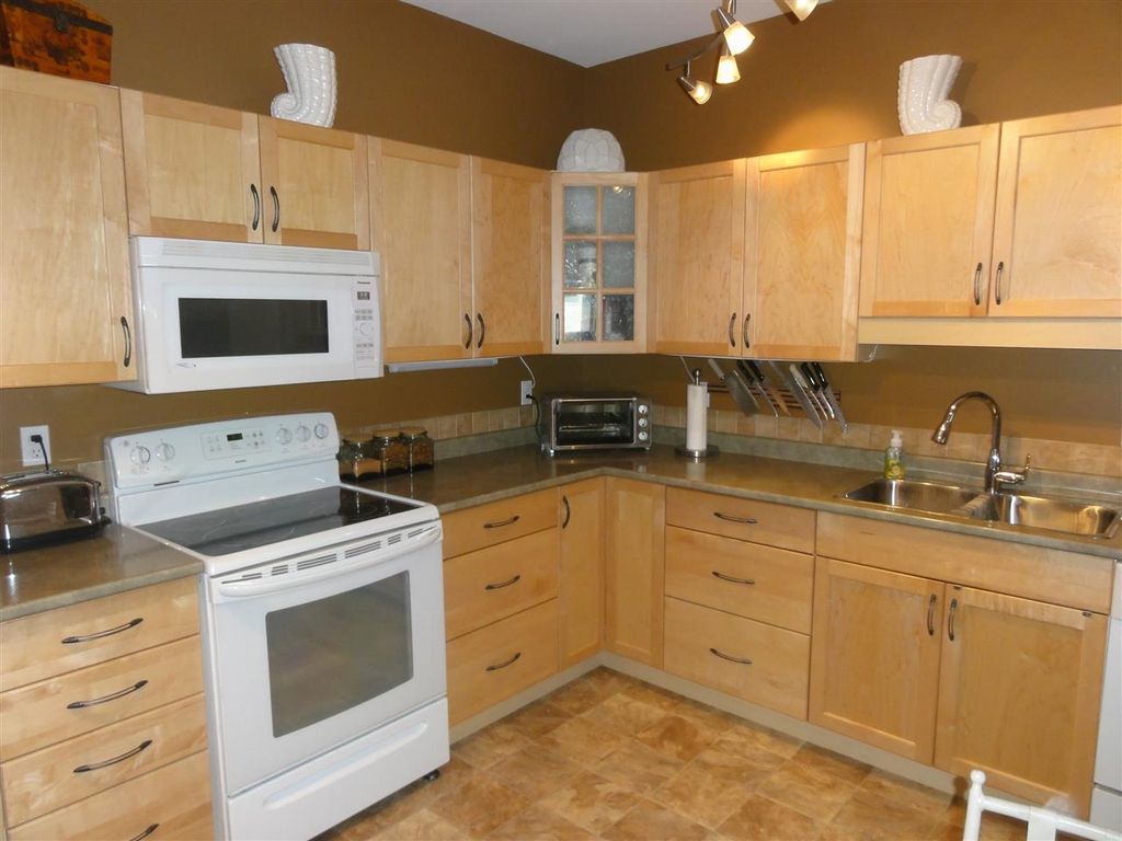 listing image 1104439436158723790