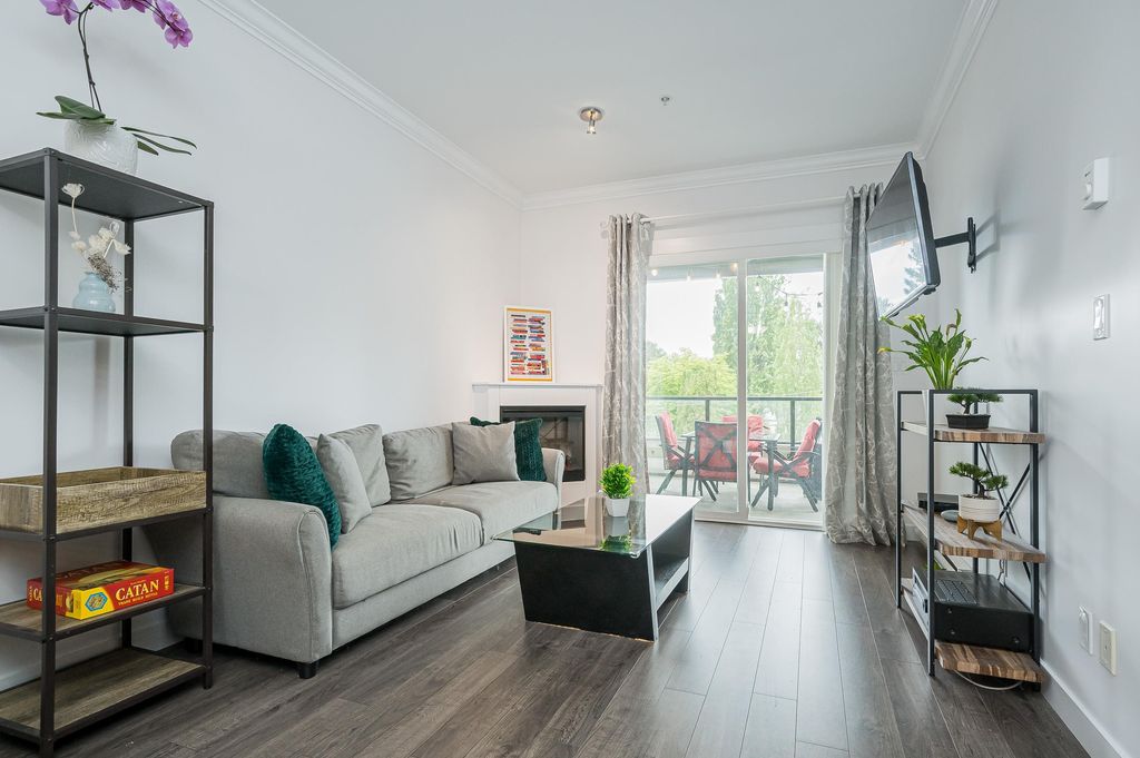 listing image 1107698066494018416