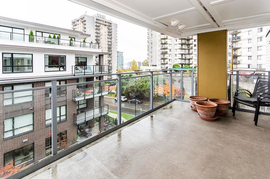 listing image 1106288971849793441