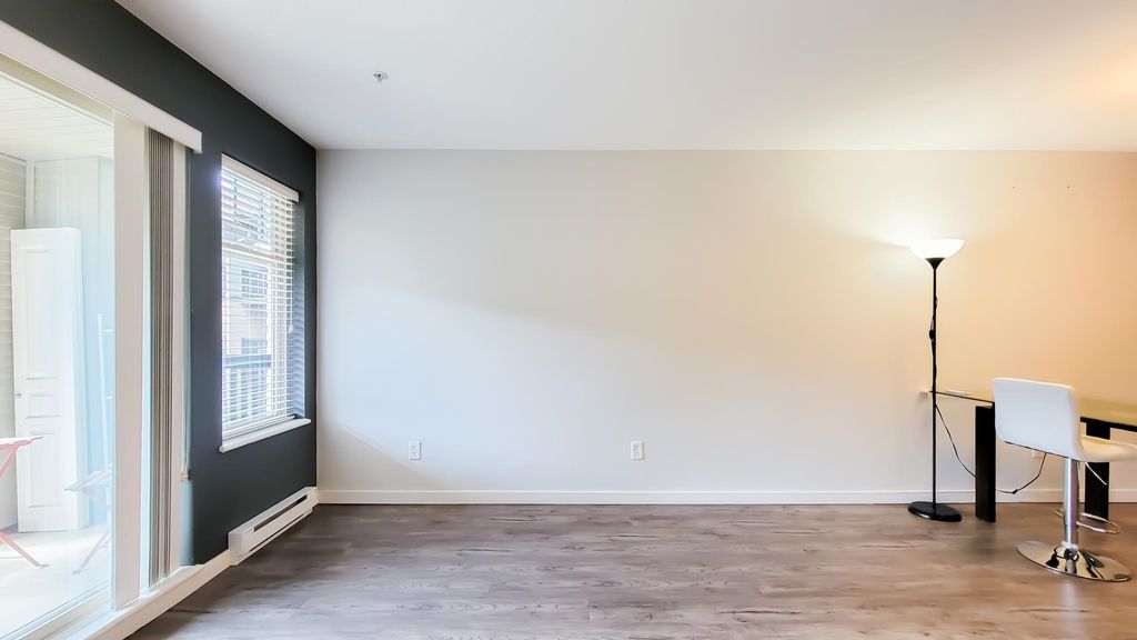 listing image 1100264318704275896