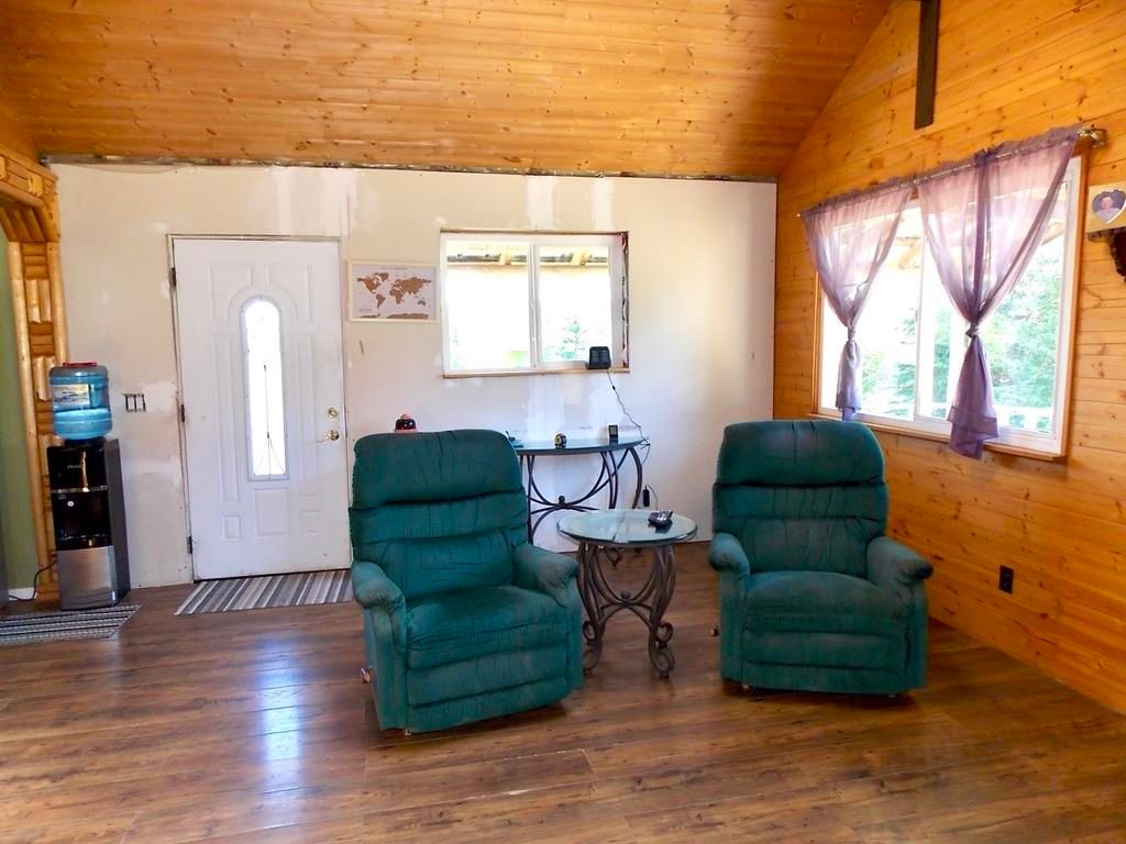 listing image 1109304054031441384