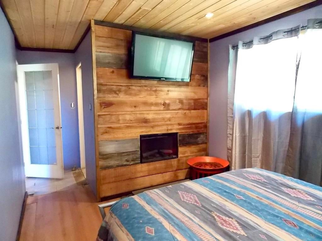 listing image 1109480608476679755