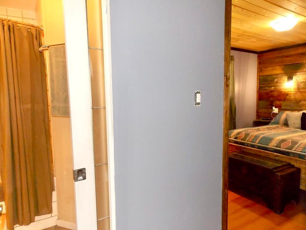 listing image 1100453861802369298