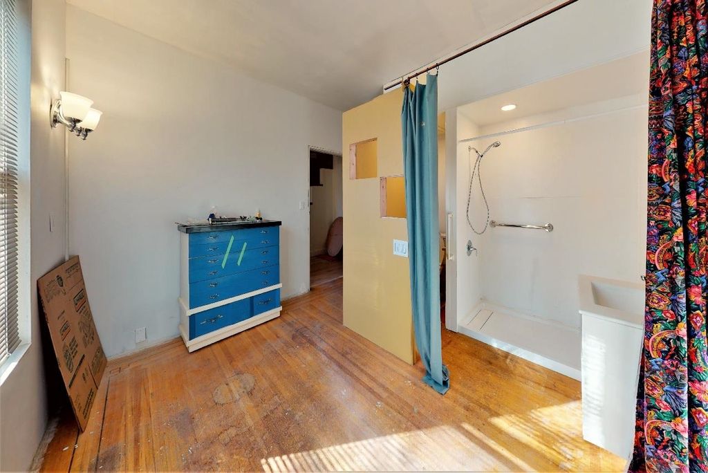 listing image 1102689202055480150