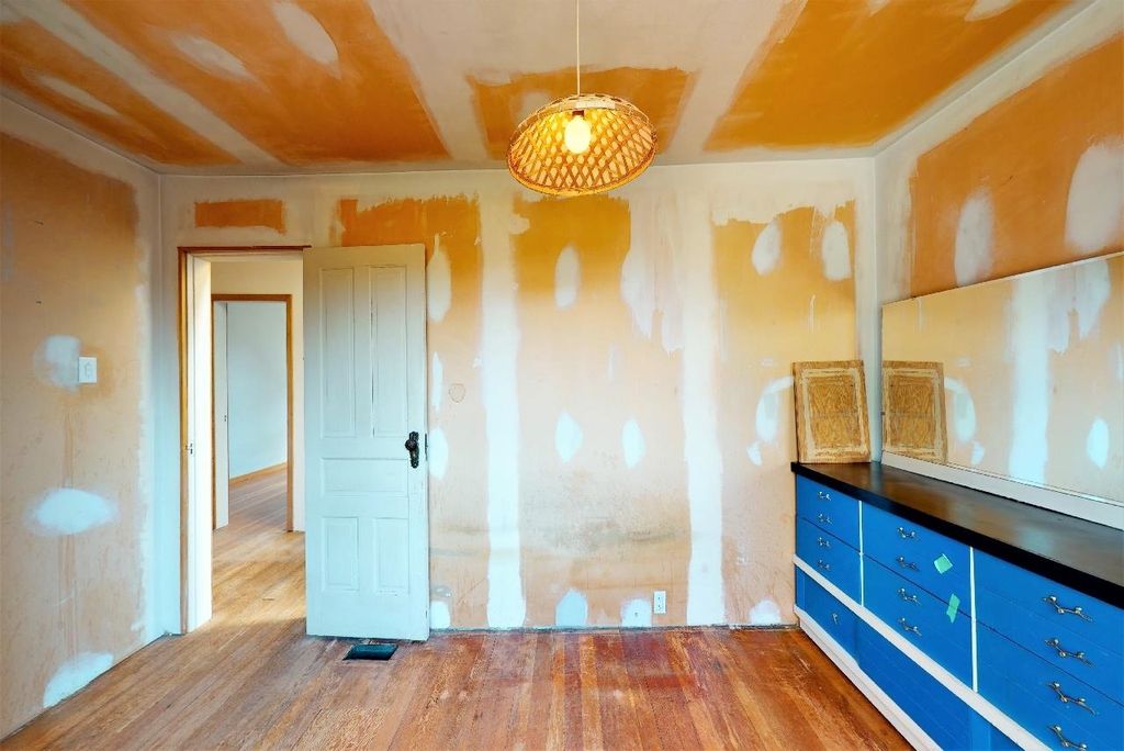 listing image 1100846701954837647