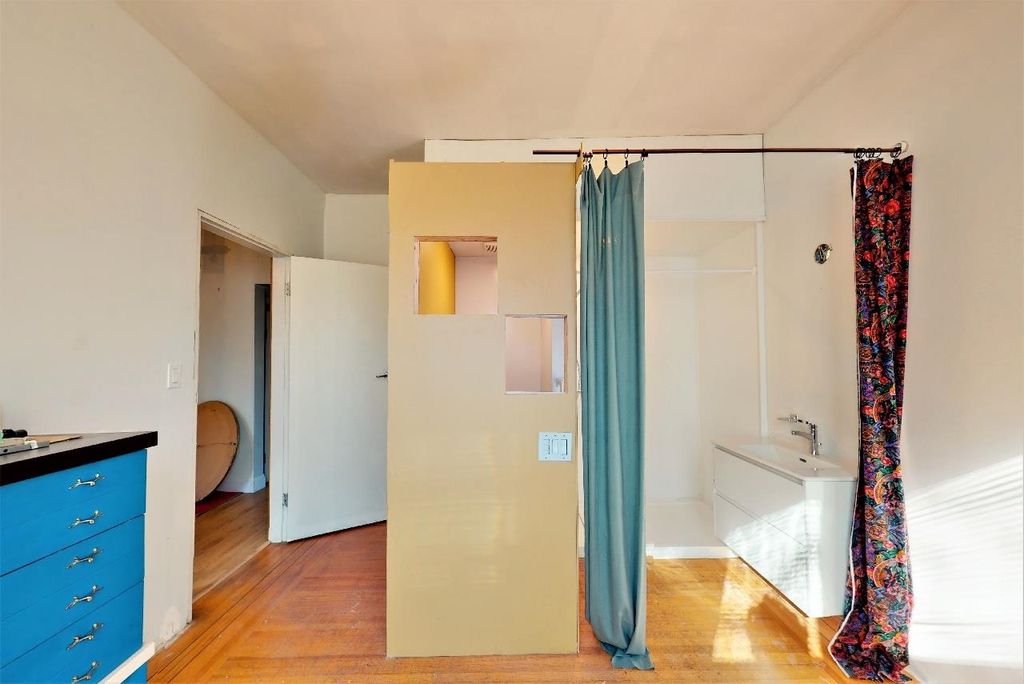 listing image 1107584798855452737