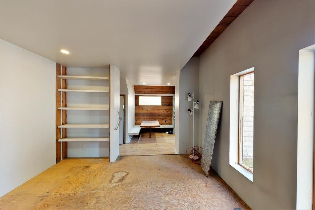 listing image 1109947217039820084