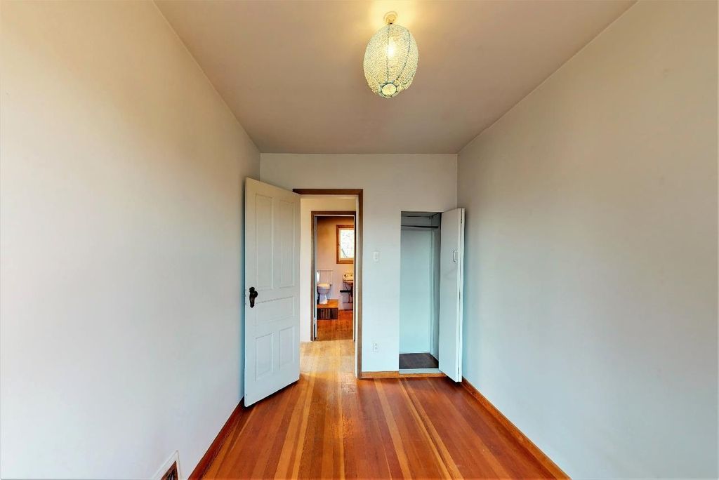 listing image 1106933213610049585