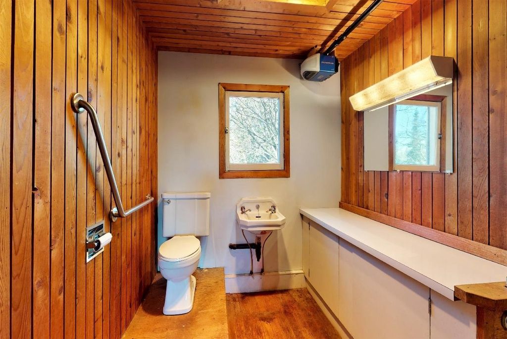 listing image 1108256733295070884