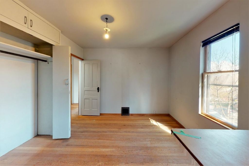 listing image 1105817965386216924