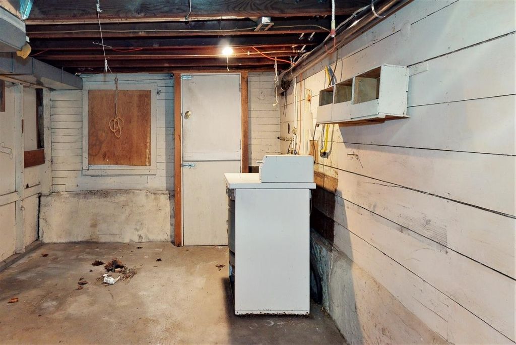 listing image 1109441343152064711