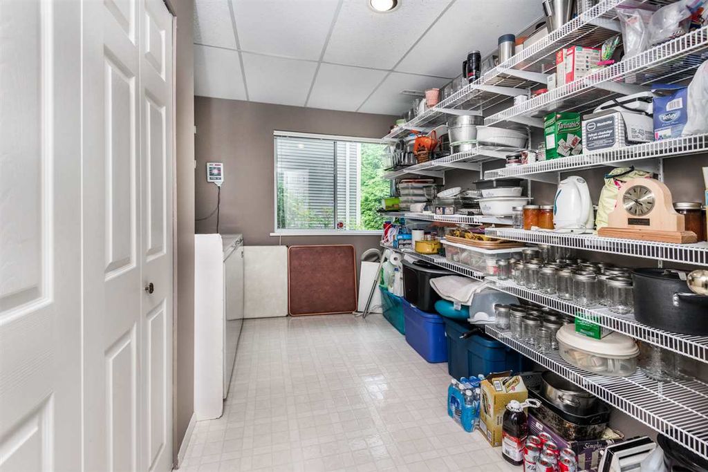 listing image 1109654316558681670
