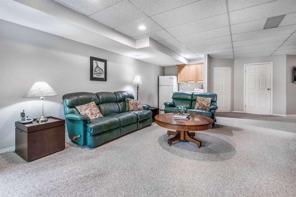 listing image 1100399096204272210