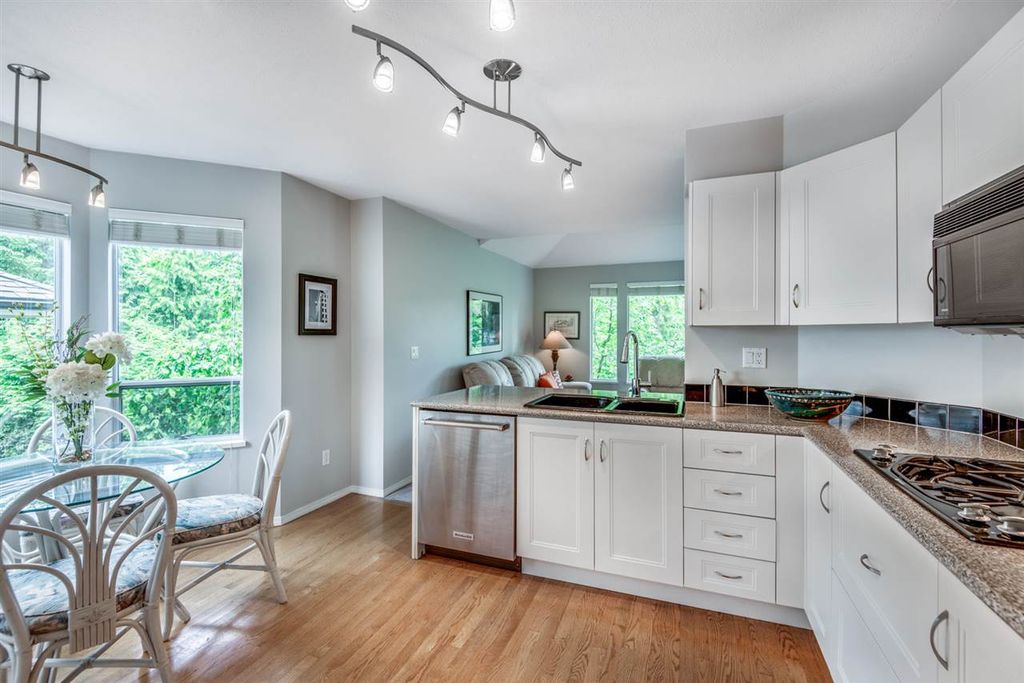 listing image 1104265359770325607