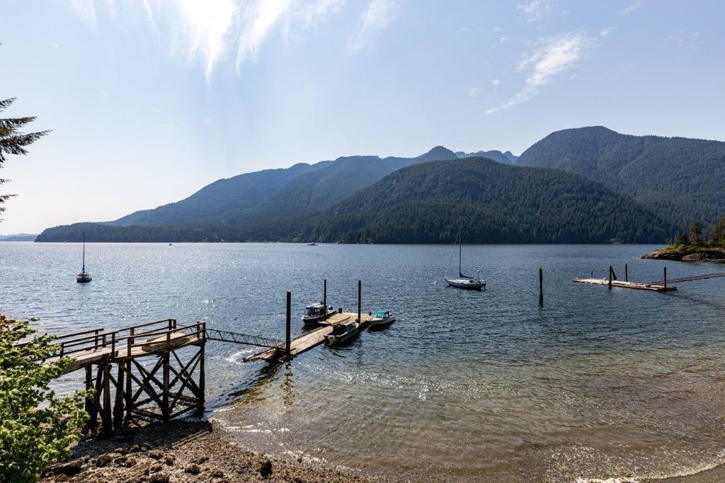 listing image 1103043853397651460