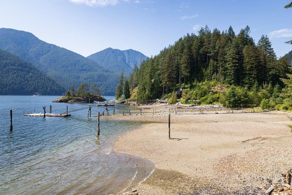 listing image 1102944702530938448