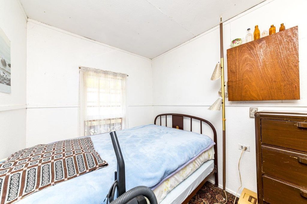 listing image 1108076255965661644