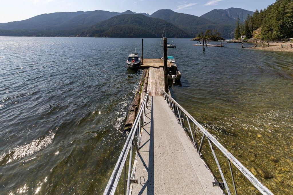 listing image 1108681800022205921