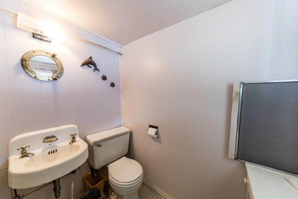 listing image 1103712846489918483