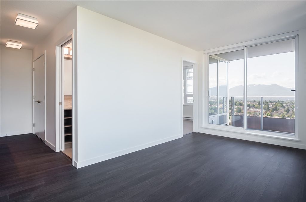 listing image 1109523132986417993
