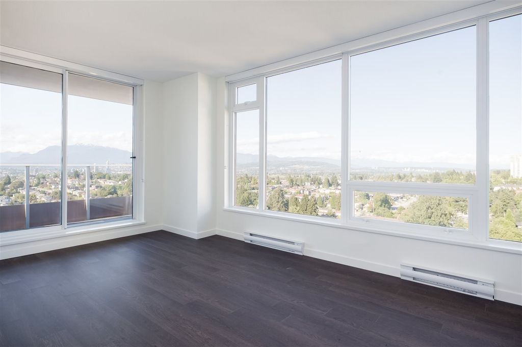 listing image 1107123543435931527